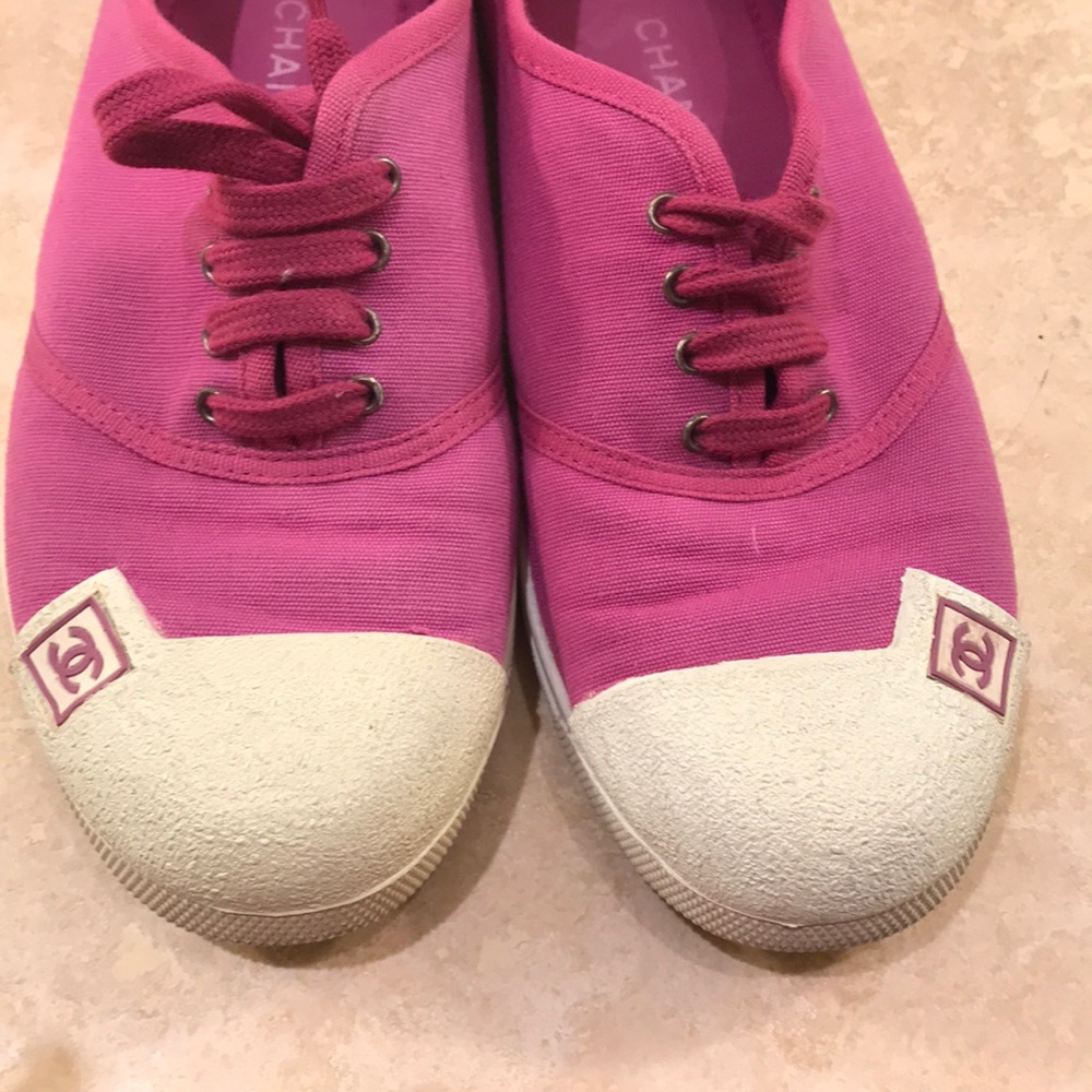 Chanel Pink sneaker - Picture 4 of 9